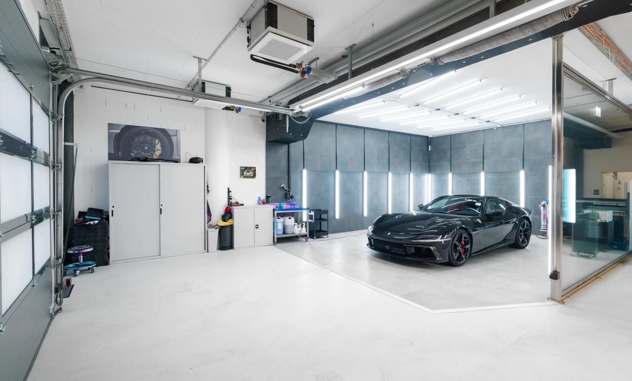 À louer – Local commercial/atelier de 288 m² à Plan-les-Ouates image