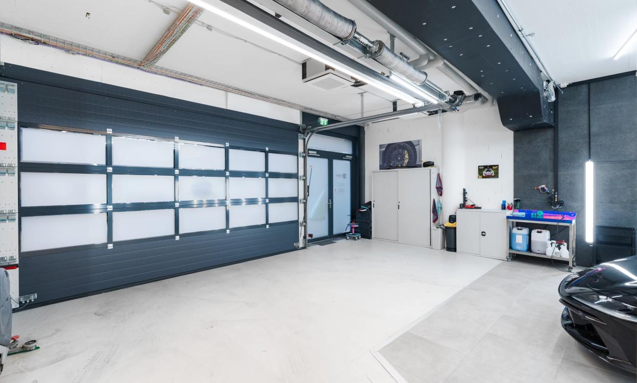 À louer – Local commercial/atelier de 288 m² à Plan-les-Ouates image