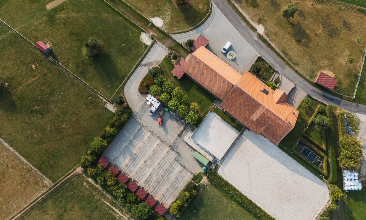 Domaine équestre d’exception à Savigny, à seulement 15 minutes de Lausanne image