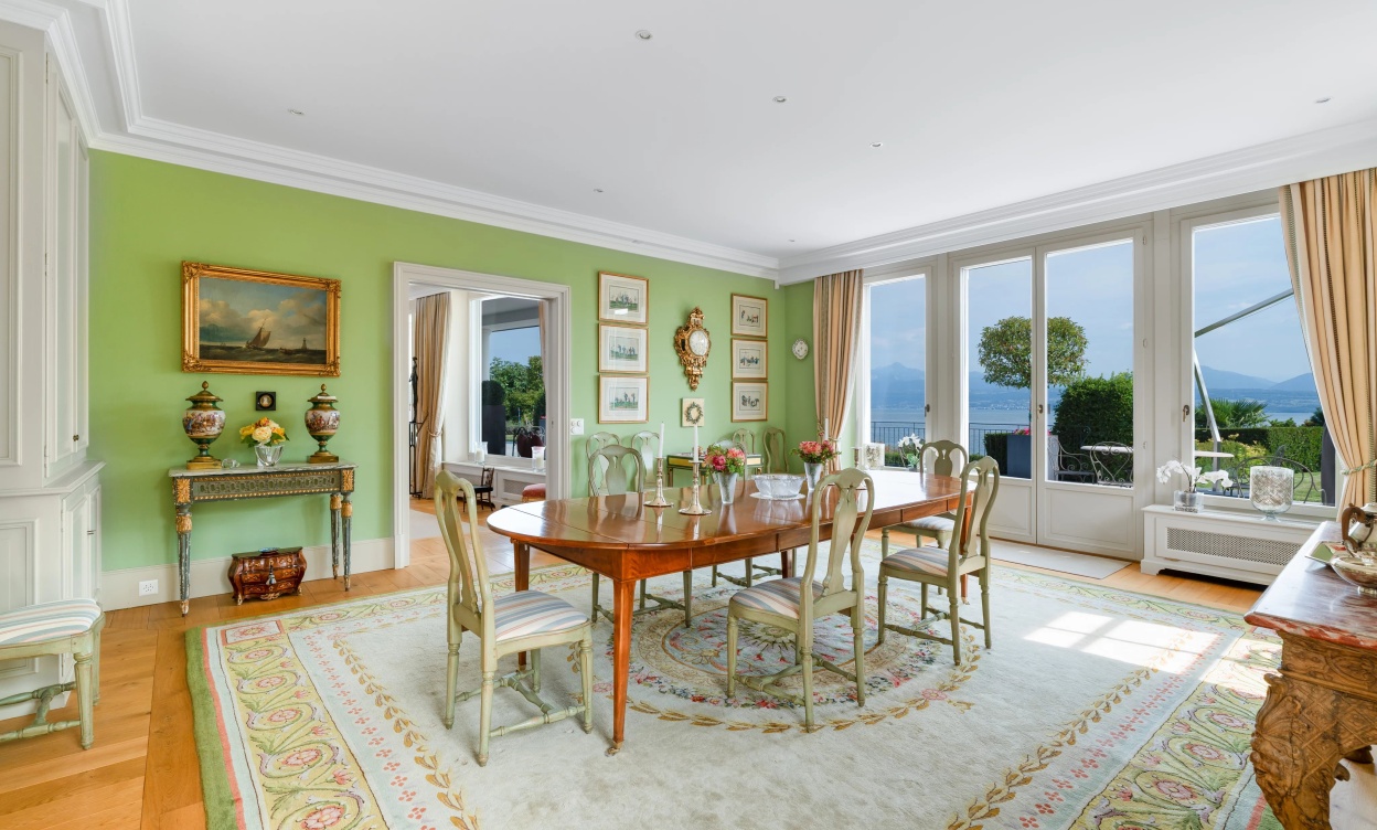 Une villa de maître sur les rives du Léman – prestige, volumes et lumière image