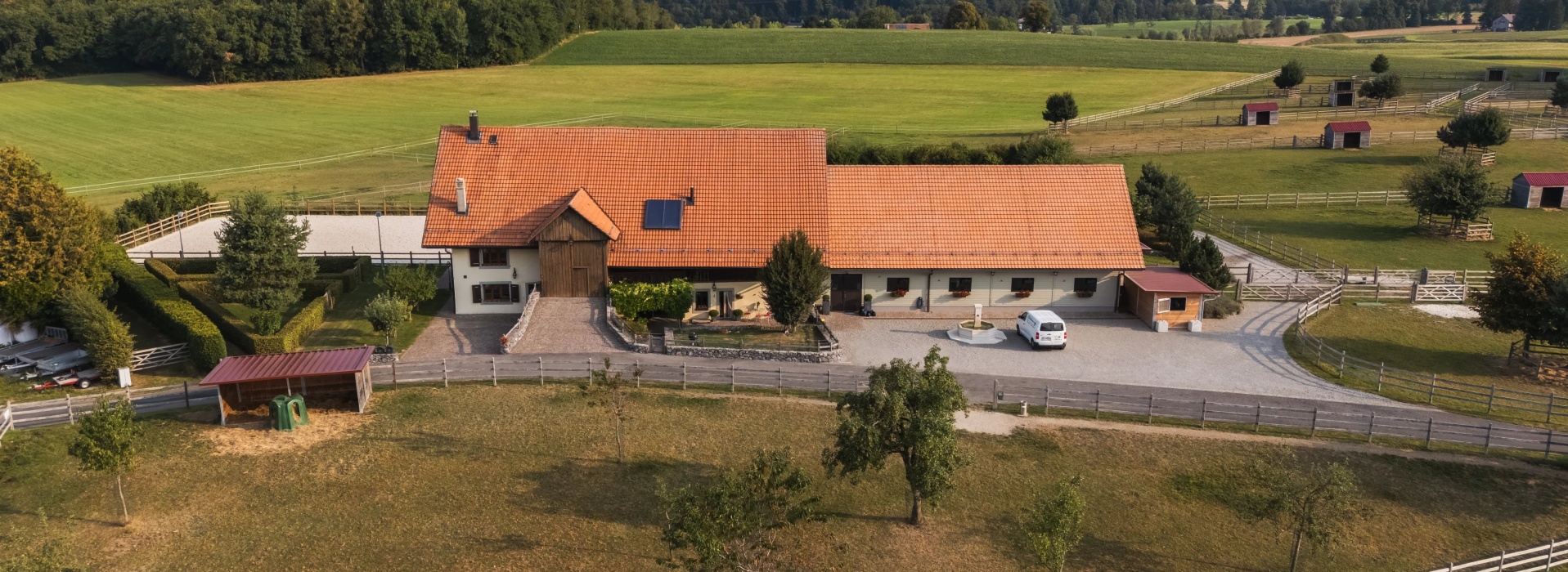 Domaine équestre d’exception à Savigny, à seulement 15 minutes de Lausanne image