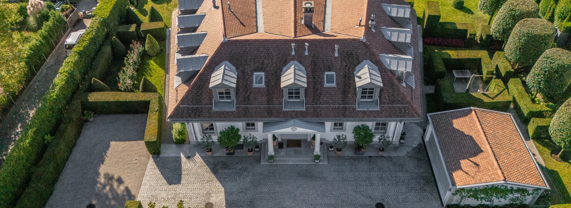 Une villa de maître sur les rives du Léman – prestige, volumes et lumière image