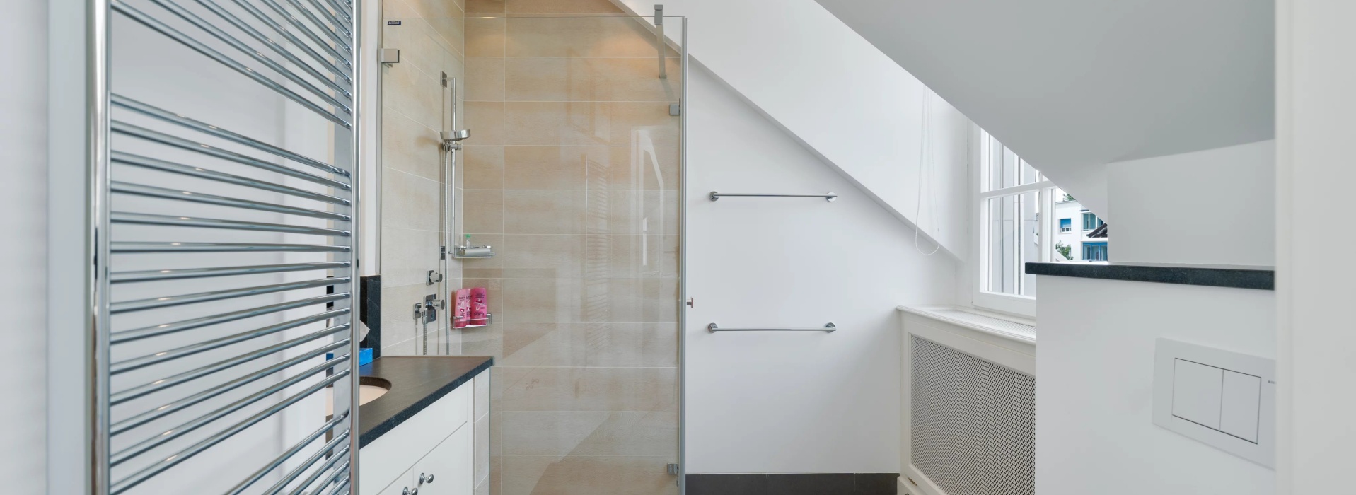 Une villa de maître sur les rives du Léman – prestige, volumes et lumière image