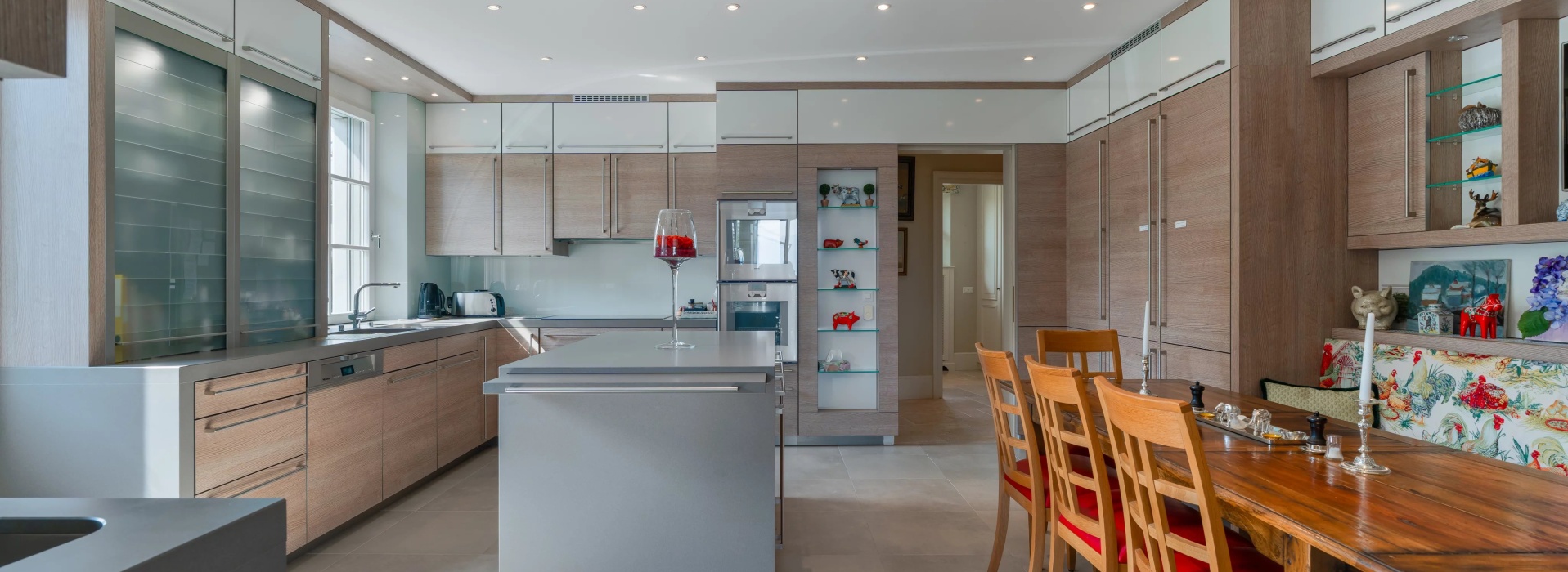 Une villa de maître sur les rives du Léman – prestige, volumes et lumière image