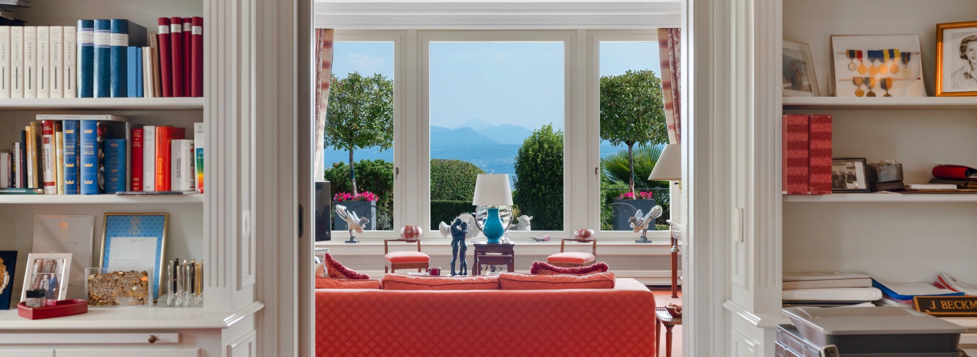 Une villa de maître sur les rives du Léman – prestige, volumes et lumière image