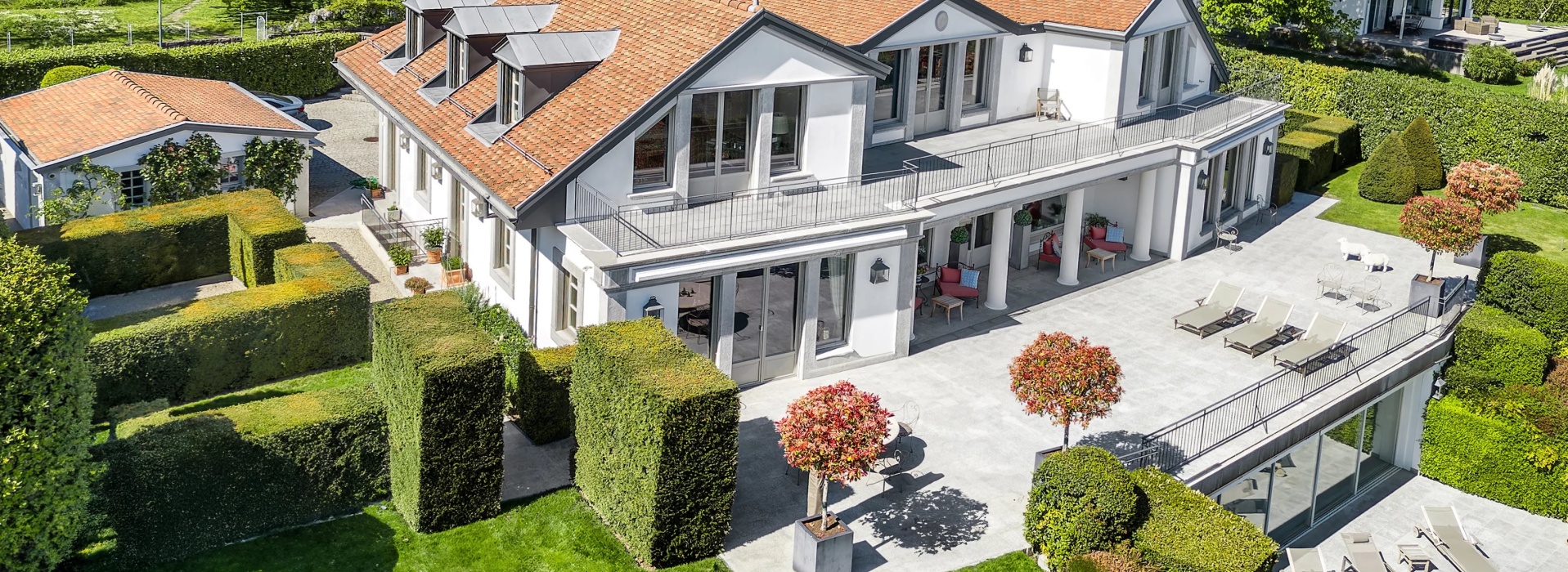 Une villa de maître sur les rives du Léman – prestige, volumes et lumière image